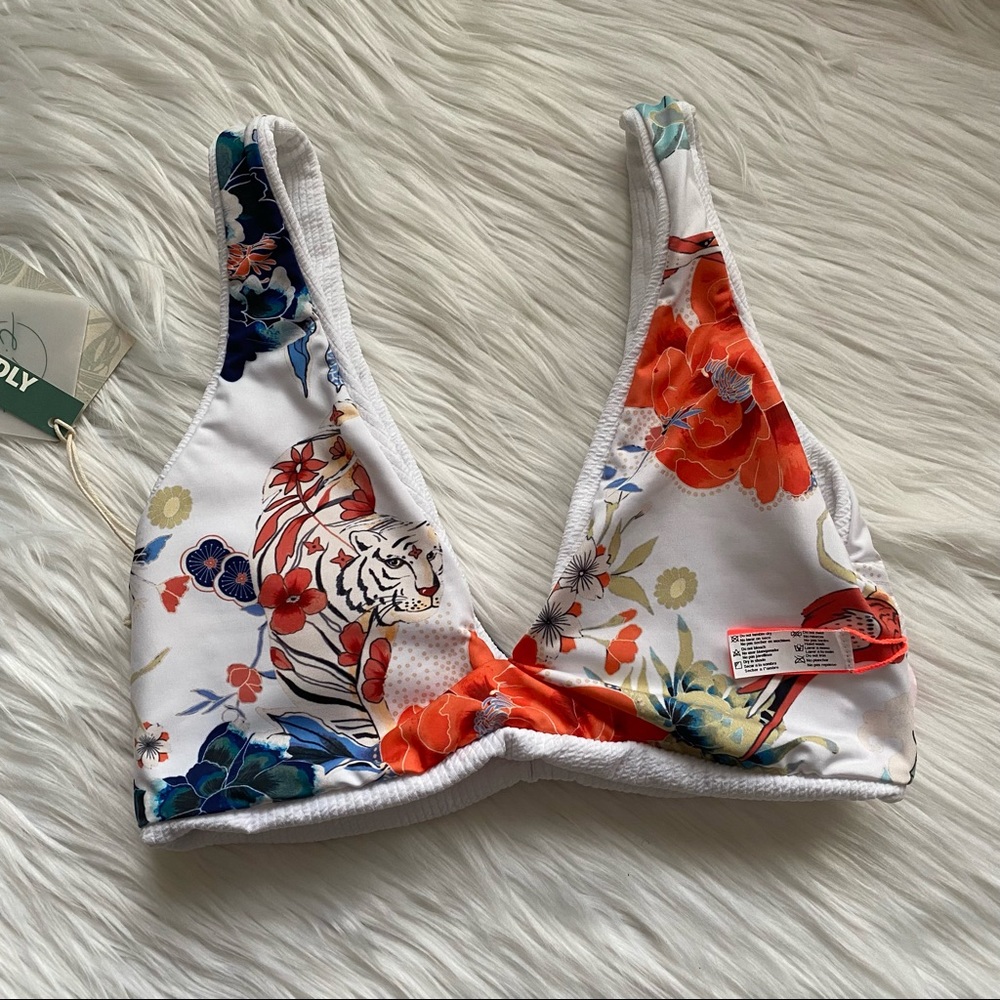 Maaji Sky White Town Sporty Bralette Bikini Top S - Picture 11 of 15